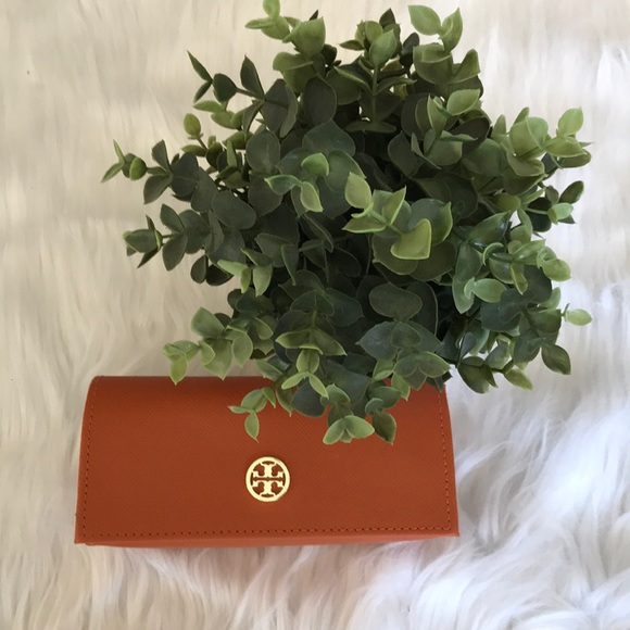 Tory Burch Accessories - TORY BURCH sunglasses case